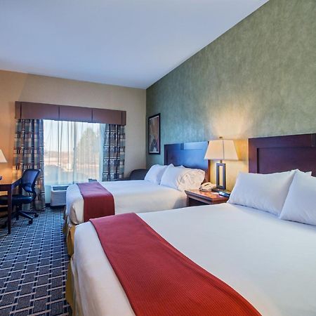 Holiday Inn Express Hotel & Suites Youngstown North-Warren/Niles By Ihg Exterior photo