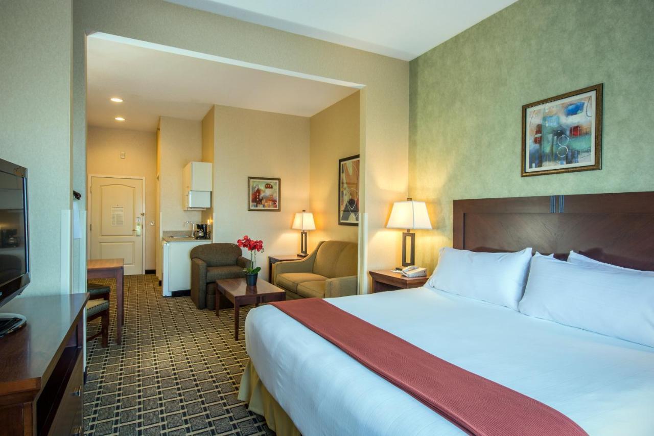 Holiday Inn Express Hotel & Suites Youngstown North-Warren/Niles By Ihg Exterior photo